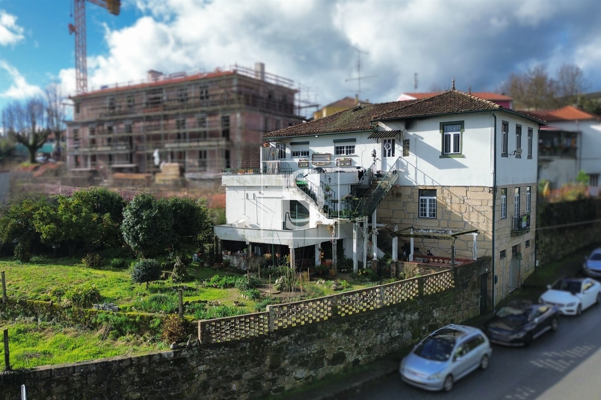 Moradia T8