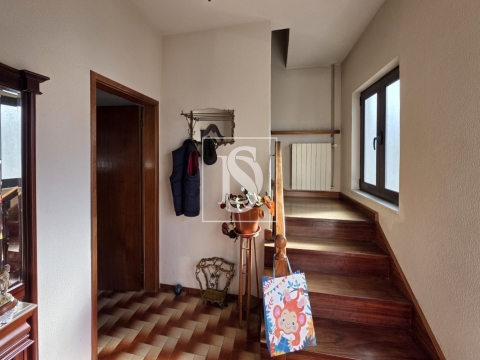 Moradia T6, centro de Tondela / Venda / 315000 / Ref. DSTNDALX144