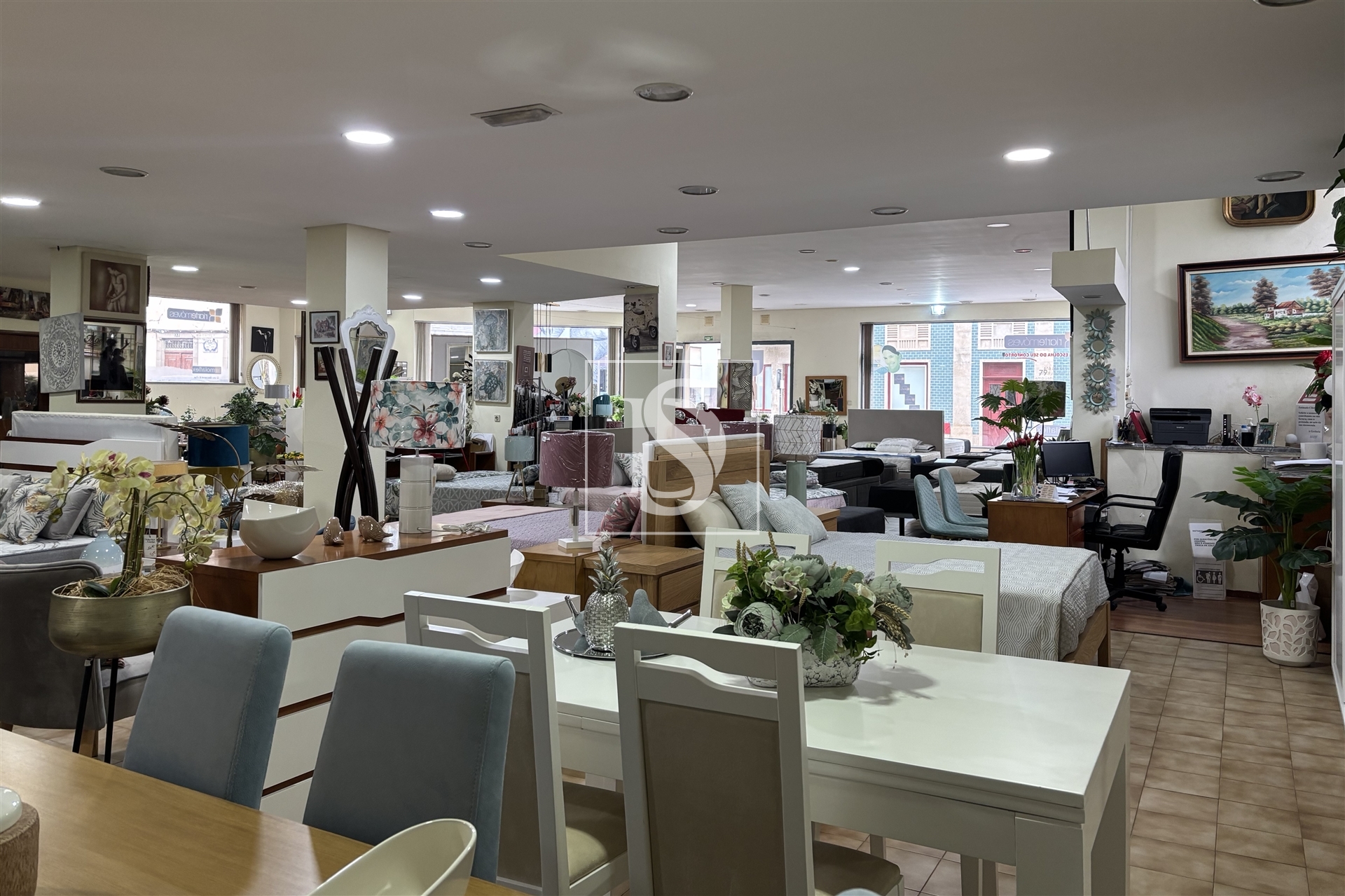 Espaço comercial com 598m² no Centro Viseu